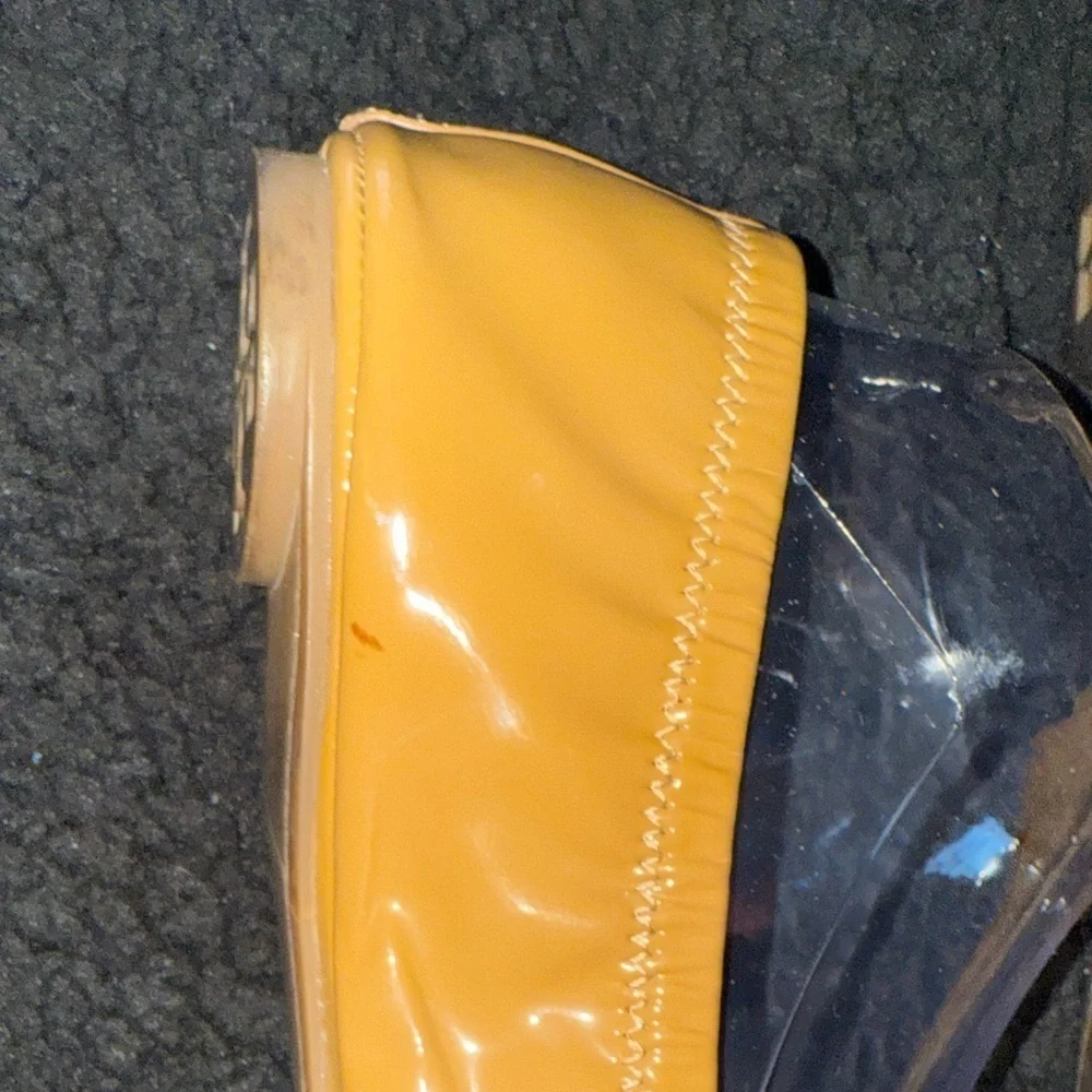 Tory Burch Yellow Leather Flats with Bow